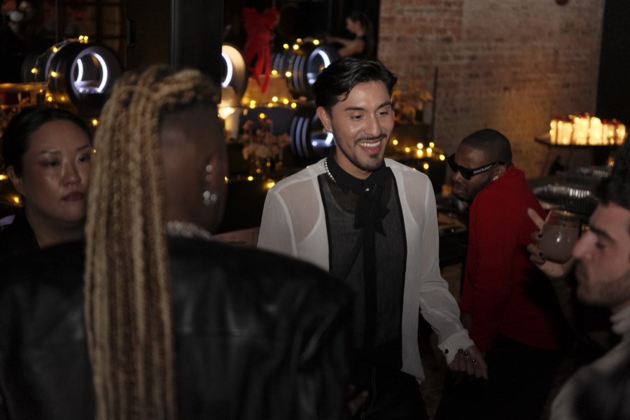 SONY Music: HUE Holiday Party, photo 2 of 11